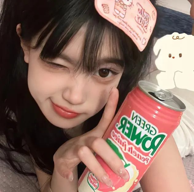 男爵的同桌小女生